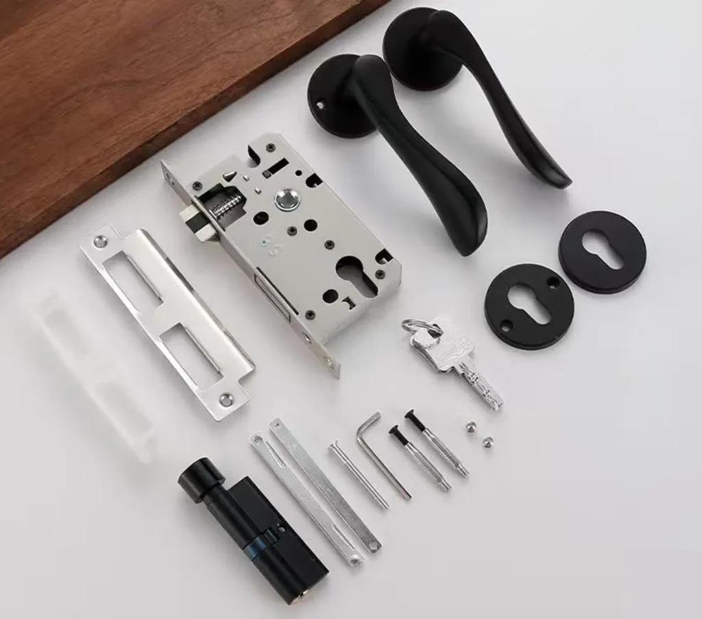 Interior door handle with lock