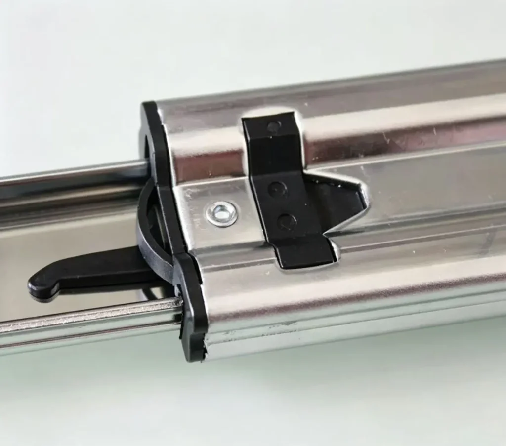 Heavy duty side mount drawer slides